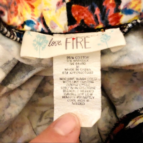 Floral and checkered Skater Skirt - Picture 7 of 7